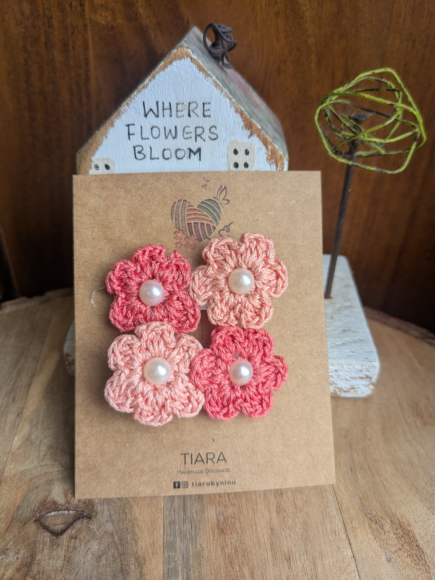 Coral Crush-set of 2 Crochet Hairclips