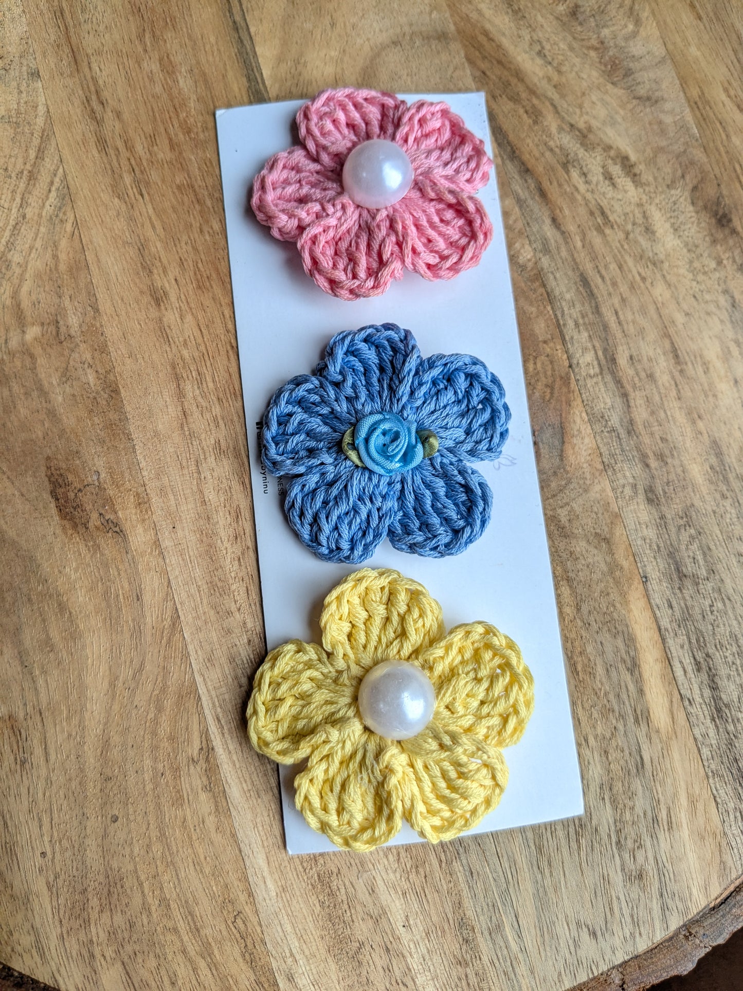 Primrose hairclips- Set of 3 crochet flower hairclips