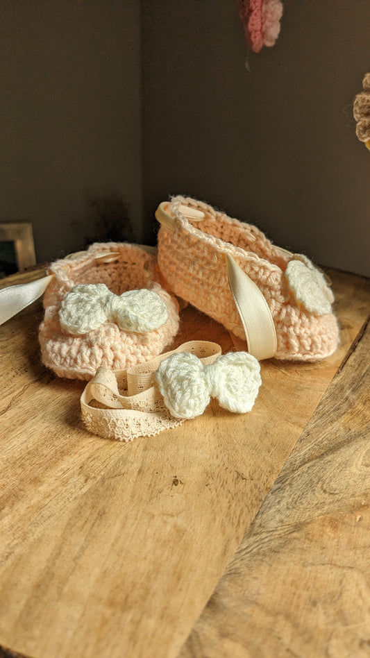Baby Booties - Peach