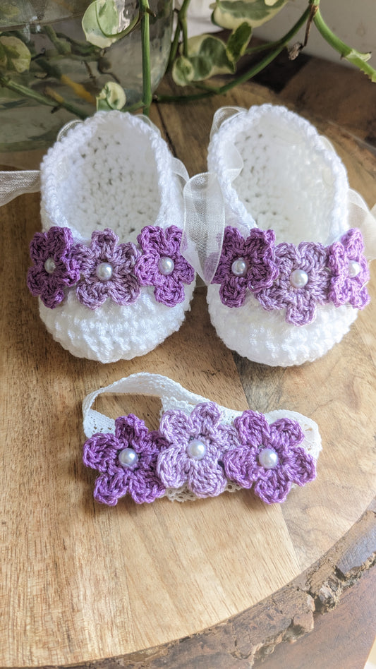 Booties - White and Lavender flowers