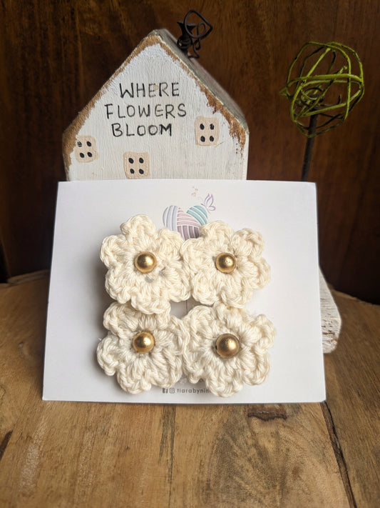 Ivory -a pair of two hairclips