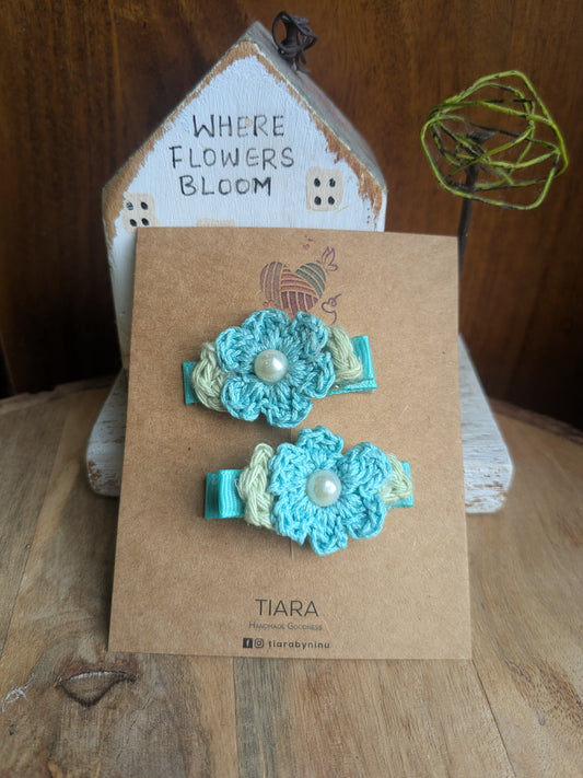 Teal Blooms - set of 2 crochet flower clips